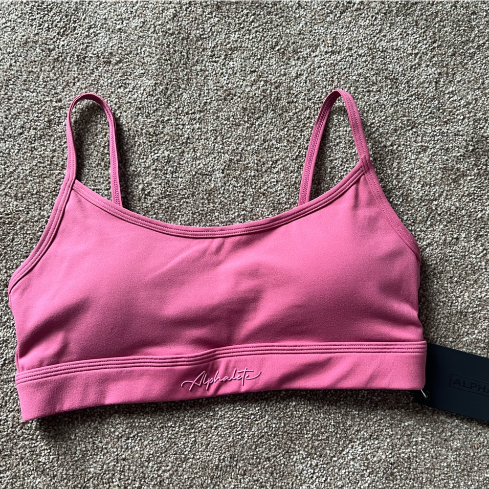 Alphalete Surface NWT Sports Bra